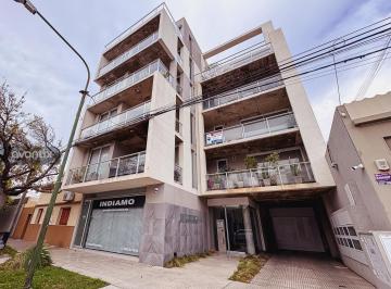 Departamento · 64m² · 2 Ambientes · 1 Cochera · Moderno Departamento Céntrico con Cochera y Balcón