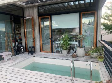 Casa · 85m² · 3 Ambientes · 1 Cochera · Casa en Alquiler en City Bell