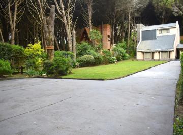 Casa · 210m² · 4 Ambientes · 1 Cochera · Casa en Venta en Pinamar Norte