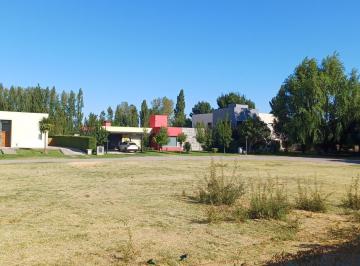 barrio entorno · Rca Vende Casa en Construcción a Terminar - Excelente Ubicación - Barrio Cerrado