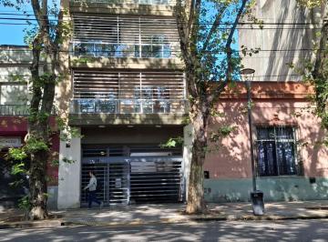 Departamento de 3 ambientes, Almagro · Almagro 3 Ambientes con Cochera Al Frente. Cercania Subte a Castro Barros