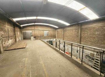 Bodega-Galpón · 469m² · Galpón Alquiler Lomas del Mirador 470 m² Cochera