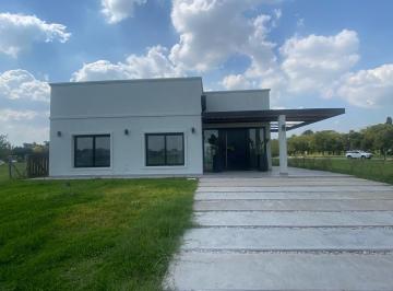 Casa · 170m² · 4 Ambientes · 3 Cocheras · Casa - Longchamps