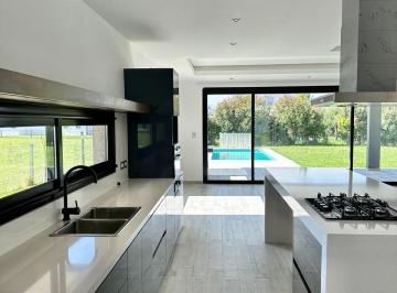 Casa de 3 ambientes, Presidente Perón · Hermosa Casa en Venta en Santo Domingo Canning Se Puede Financiar