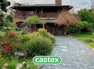 Casa · 500m² · 7 Ambientes · Casa en Venta en Los Lagartos C. C.