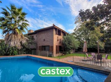 Casa · 500m² · 7 Ambientes · Casa en Venta en Los Lagartos C. C.