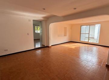 Casa · 90m² · 3 Ambientes · 1 Cochera · Casa en Venta en Berisso