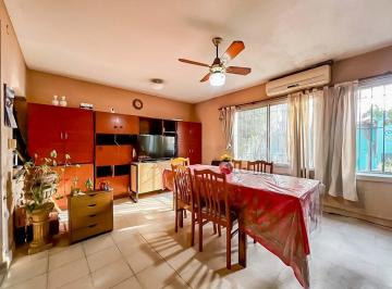 Casa · 106m² · 4 Ambientes · Casa en Bella Vista