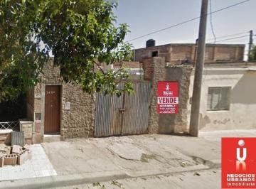 Departamento de 4 ambientes, Córdoba · Venta B° Villa Argentina Pasaje Ascorra 3620 Lote 154 m² con Departamento