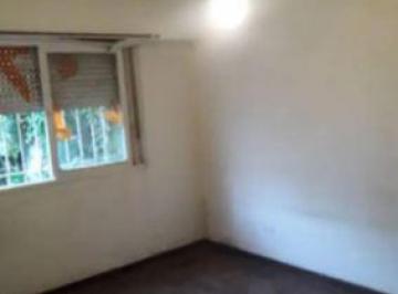 PH · 87m² · 4 Ambientes · PH en Venta - 3 Dorm. 1 Baño - 90 m² - Villa Elvira, La Plata