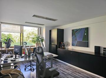 Oficina comercial · 190m² · 6 Ambientes · 2 Cocheras · Oficina en Alquiler 190 m² y 2 Cochera