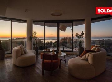 Departamento · 174m² · 4 Ambientes · 2 Cocheras · Venta Semipiso 4 Ambientes con Dependencia y 2 Cocheras en La Lucila - Torre Selene Piso 14