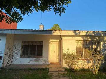 Casa de 5 ambientes, Acebal · Venta Casa en Acebal