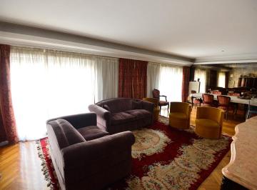 Departamento · 169m² · 4 Ambientes · 1 Cochera · Departamento 4 Ambientes en Flores con Dep. de Serv. y Cochera