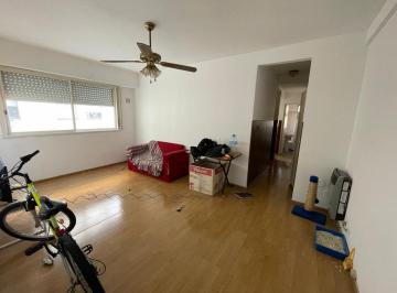 Departamento · 55m² · 3 Ambientes · Departamento en Venta - 2 Dorm. 1 Baño - 55 m² - Lomas de Zamora