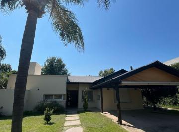 Casa · 200m² · 7 Ambientes · 2 Cocheras · Casa - Cadaques (Funes Hills)