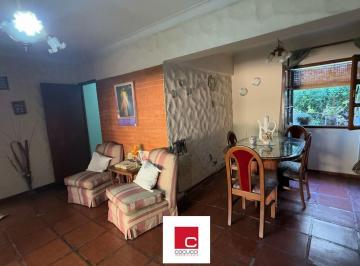 Casa · 109m² · 5 Ambientes · 2 Cocheras · Casa en Villa Nueva de Guaymallen