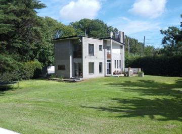 Casa · 100m² · 3 Ambientes · 3 Cocheras · Casa en Venta Villa Elisa