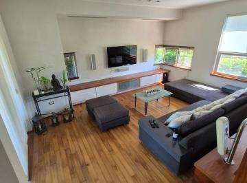 Casa · 338m² · 5 Ambientes · Casa en Alquiler en Barrio Los Ceibos