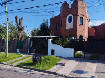 Casa · 228m² · 8 Ambientes · 3 Cocheras · Para Mudarse Ya!, Olida y Muy Bien Ubicada Casa en El Casco de Gral Pacheco