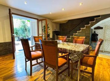Casa · 327m² · 5 Ambientes · Venta Casa 6 Ambientes Villa Riachuelo