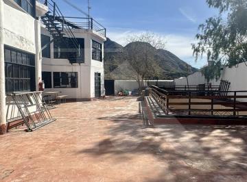 Local comercial · 1544m² · ¡Oportunidad de Inversión! Local Para Eventos y Dos Casas