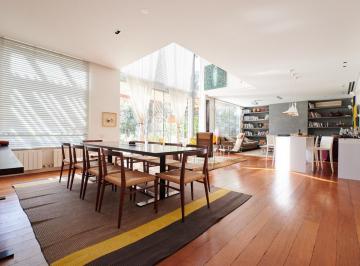 Casa · 545m² · 8 Ambientes · 2 Cocheras · Venta - Casa 8 Ambientes - Vicente López