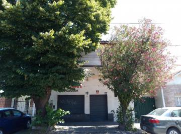 Departamento · 283m² · 4 Ambientes · En Venta. Propiedad en Block. Local Mas Departamentos. Ituzaingo 4600