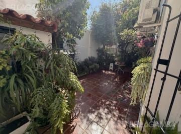 Casa · 92m² · 3 Ambientes · 2 Cocheras · Casa Venta Olivos 3 Ambientes Patio Cochera