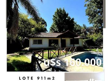 Casa · 160m² · 4 Ambientes · 1 Cochera · Casa en Barrio El Trebol