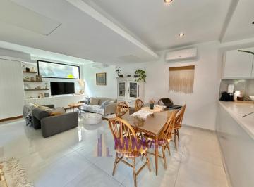 PH de 4 ambientes, Vicente López · PH en Venta de 4 Ambientes Impecable