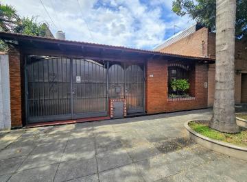 Casa · 233m² · 4 Ambientes · 2 Cocheras · Chalet en Venta en Villa Sarmiento