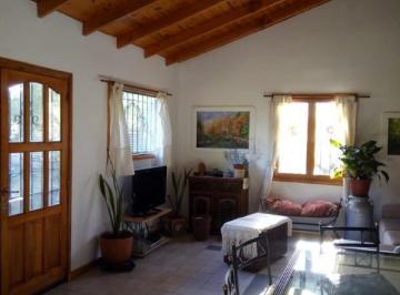 Casa · 90m² · 6 Ambientes · 2 Cocheras · Casa - Lago Puelo