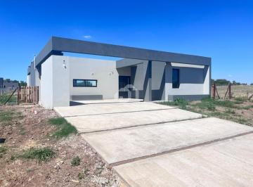 Casa · 118m² · 4 Ambientes · 1 Cochera · Casa en Venta en San Sebastian - Area 13, San Sebastian, Escobar