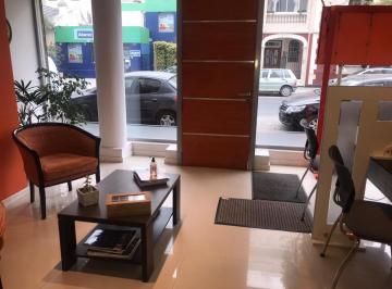 Local comercial · 88m² · Venta Importante Local Zona Plaza Mitre!