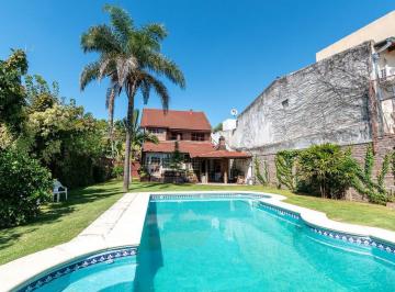 Casa · 363m² · 5 Ambientes · 3 Cocheras · Venta Casa Merlo Pileta Parque Cochera