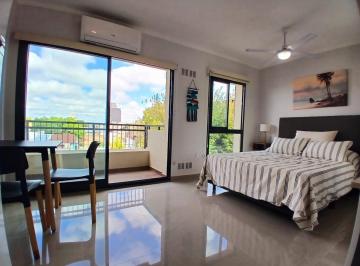 Departamento de 1 ambiente, Tres de Febrero · Alquiler Temporario - 1 Amb con Balcon - Dorrego 3656 - Santos Lugares