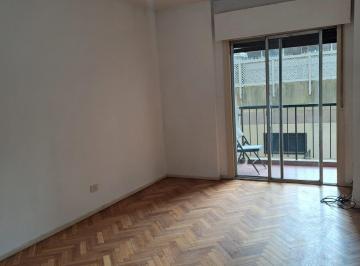 Departamento de 2 ambientes, Retiro · Libertador y Esmeralda Excelente 2amb. Lc Dormitorio Bcón. Coc. 45 m.
