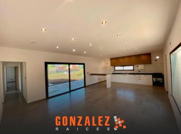 Casa · 130m² · 4 Ambientes · 1 Cochera · Casa 4 Ambientes en Belleville