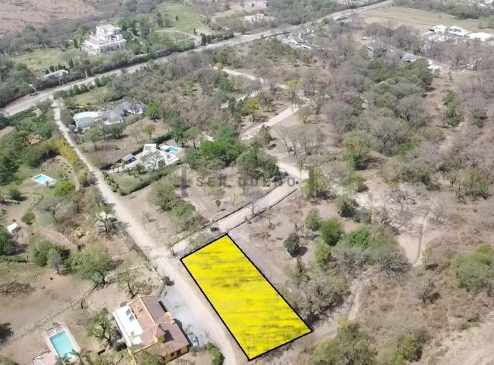 Terreno · 1678m²