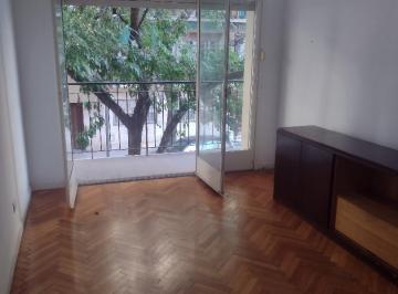 Departamento de 4 ambientes, Flores · Hermoso y Amplio 4 Amb. C/balcón
