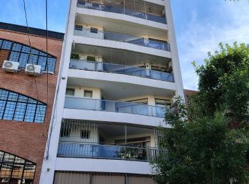 Departamento en Alquiler de 3 ambientes · Exclusivo Piso en Belgrano/coghlan 3 Amb Balcon Vista Abierta y Cochera