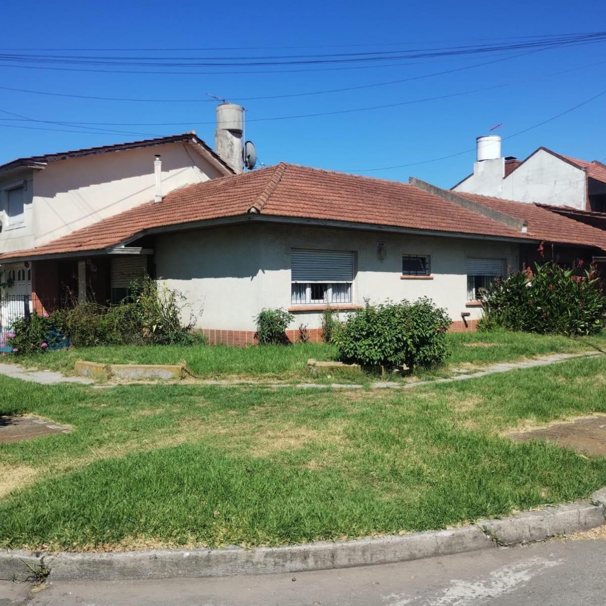 Casa en PH 6 amb, 140m² en Parque Luro con garage