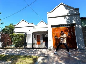 Casa de 4 ambientes, Esteban Echeverría · Oportunidad Única en Monte Grande