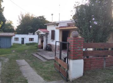 Casa · 96m² · 5 Ambientes · 1 Cochera · Casa en Embalse
