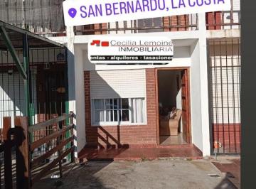Casa de 4 ambientes, San Bernardo · En Venta en San Bernardo Hermoso Triplex