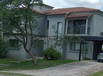 Casa de 12 ambientes, Salta · Alquilo Casa 3 Dorm. con 2 Escritorios en Praderas de San Lorenzo