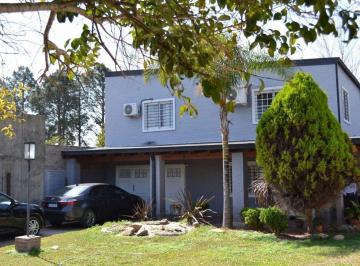 Quinta vacacional · 357m² · 5 Dormitorios · 1 Cochera · Propiedad en Venta 5 Dorm y Cochera en Rincon