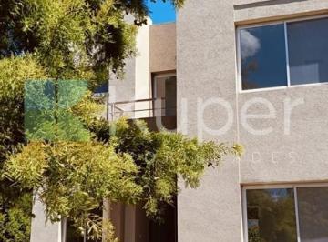Casa · 192m² · 6 Ambientes · 2 Cocheras · Casa en Alquiler en Ayres Plaza, Pilar, G. B. a. Zona Norte