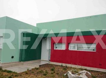 Casa · 103m² · 4 Ambientes · 1 Cochera · Vendo Casa en Barrio Playa Serena de Las Grutas